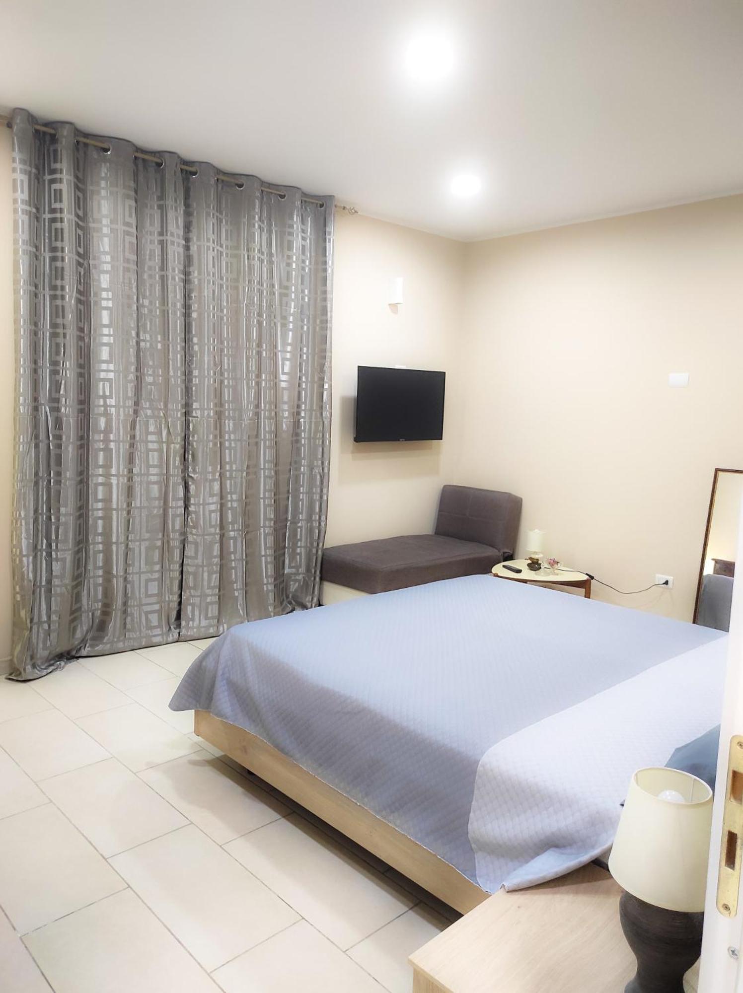 76 Avenue Suites Wi-Fi - Shuttle เรจโจ ดี คาลาเบีย ภายนอก รูปภาพ
