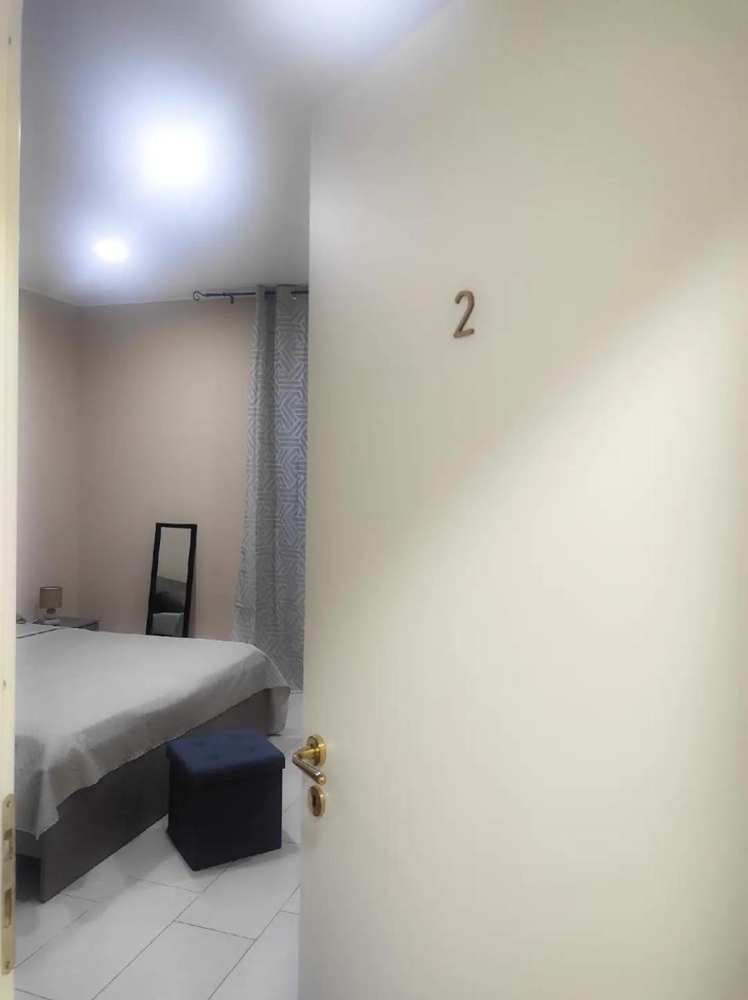 76 Avenue Suites Wi-Fi - Shuttle เรจโจ ดี คาลาเบีย ภายนอก รูปภาพ