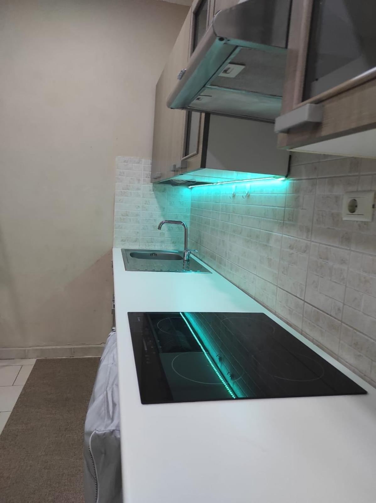 76 Avenue Suites Wi-Fi - Shuttle เรจโจ ดี คาลาเบีย ภายนอก รูปภาพ